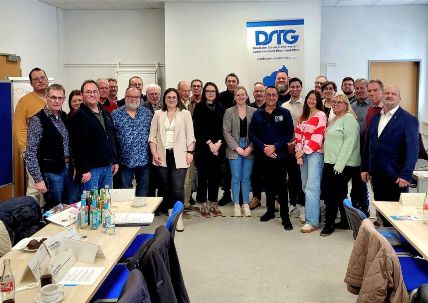 DIe Teilnehmer der konstituierenden Sitzung unserer Landesseniorenvertretung